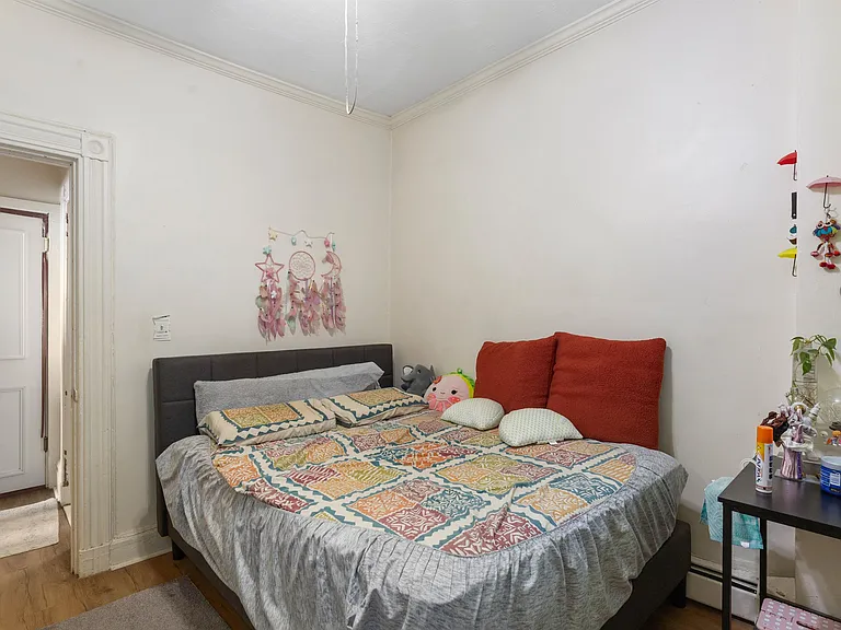 673 Summit Ave #2R — Photo 8