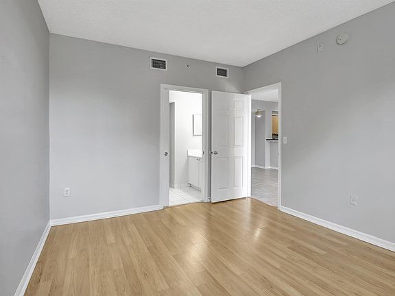 5th image of 2400 E Preserve Way APT 201