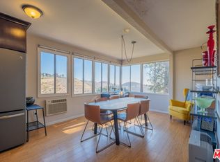 11450 Aucas Dr, Chatsworth, CA 91311