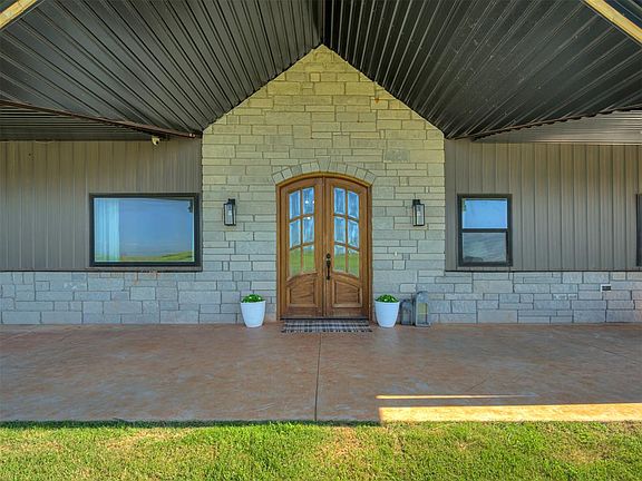 3rd image of 17060 W Camp Dr