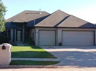 800 Cabillo Way, Mustang, OK 73064