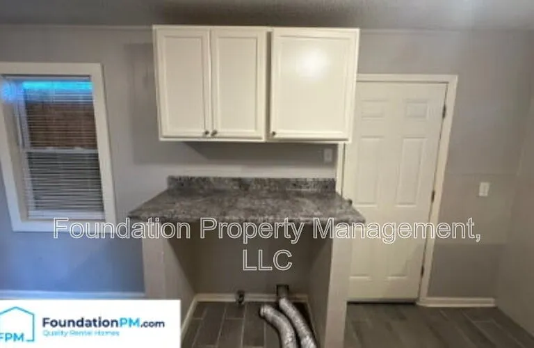 2601 Dakar Ave — Photo 6