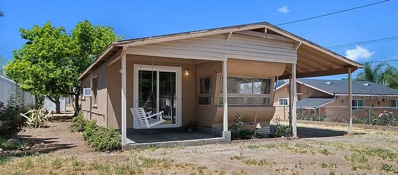 Melba Ave, Homeland — Photo 2