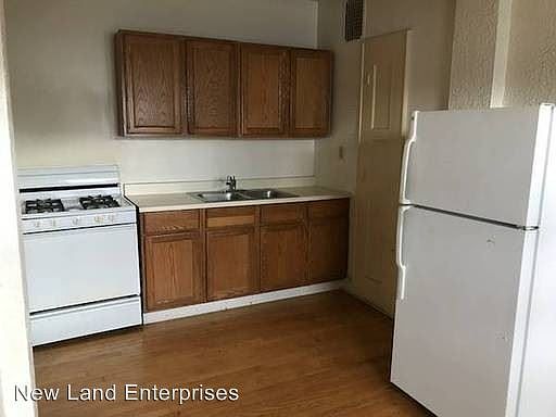 3rd image of 1922 N Palmer St APT 02