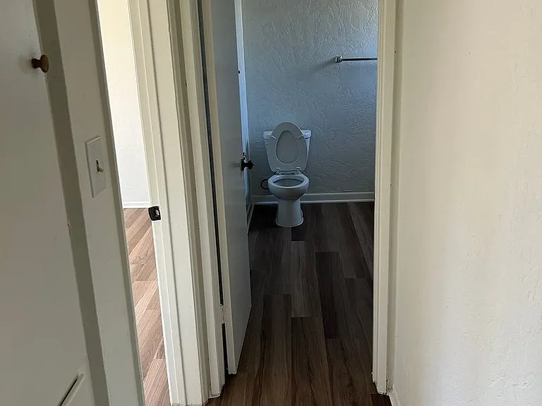 2355 Torrance Blvd #A — Photo 10