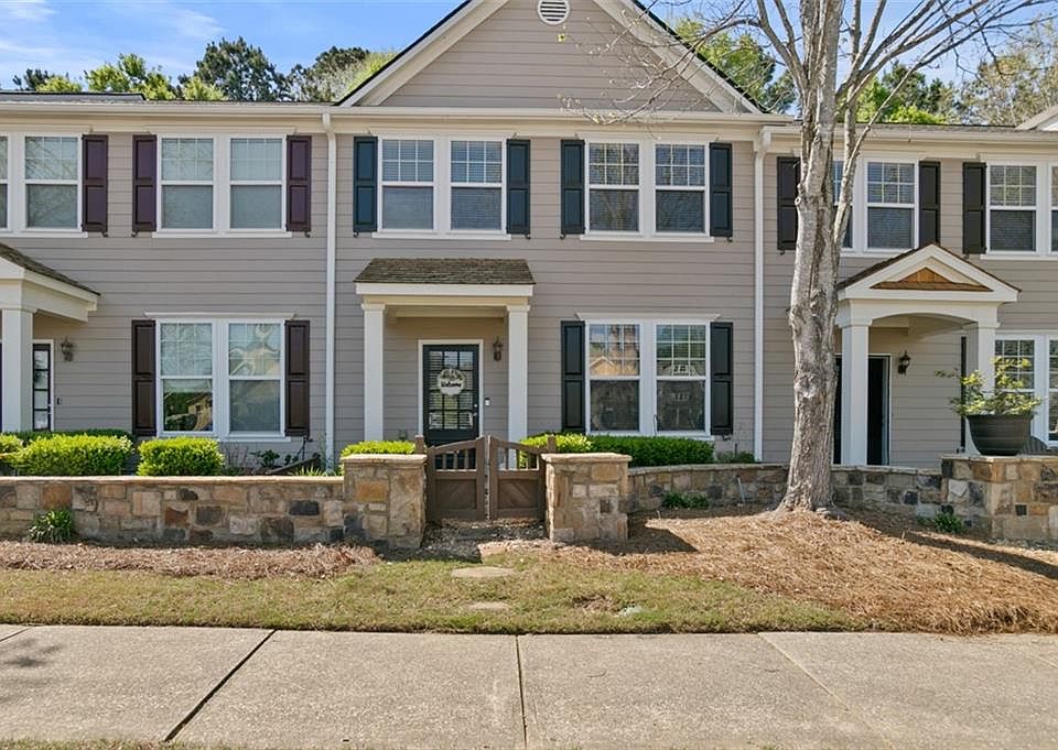 1st image of 207 River Green Ave