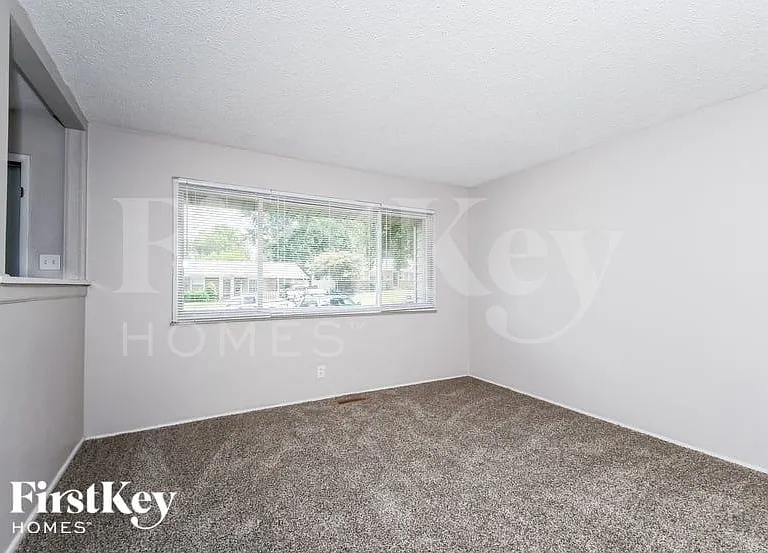 1335 Pepperhill Dr — Photo 10