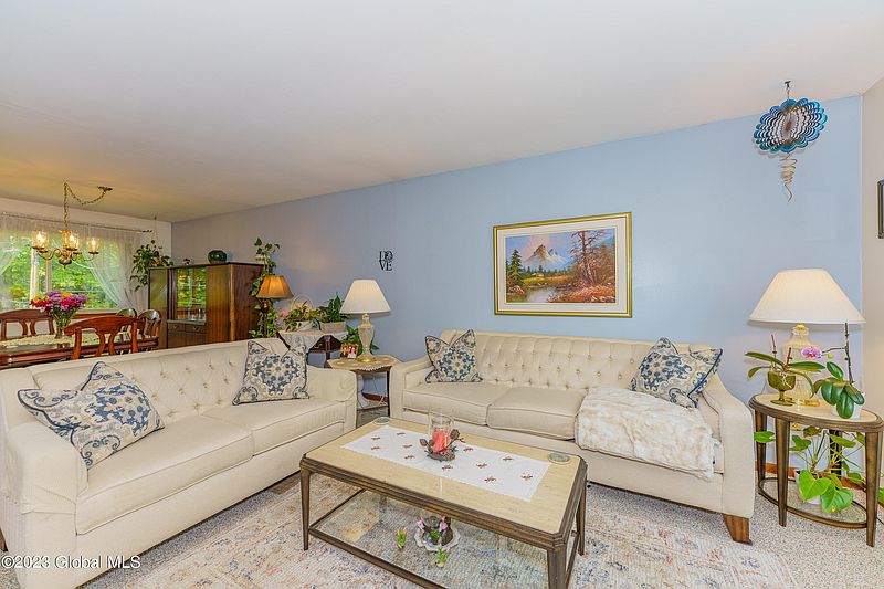 3rd image of 12 Valley View Drive