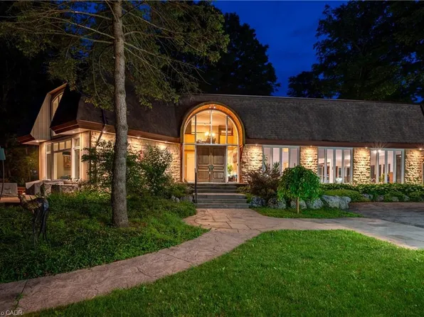 2229 Herrgott Rd, Wellesley, ON N0B 2M0
