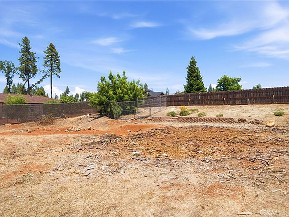 5th image of 6122 Lois Dr