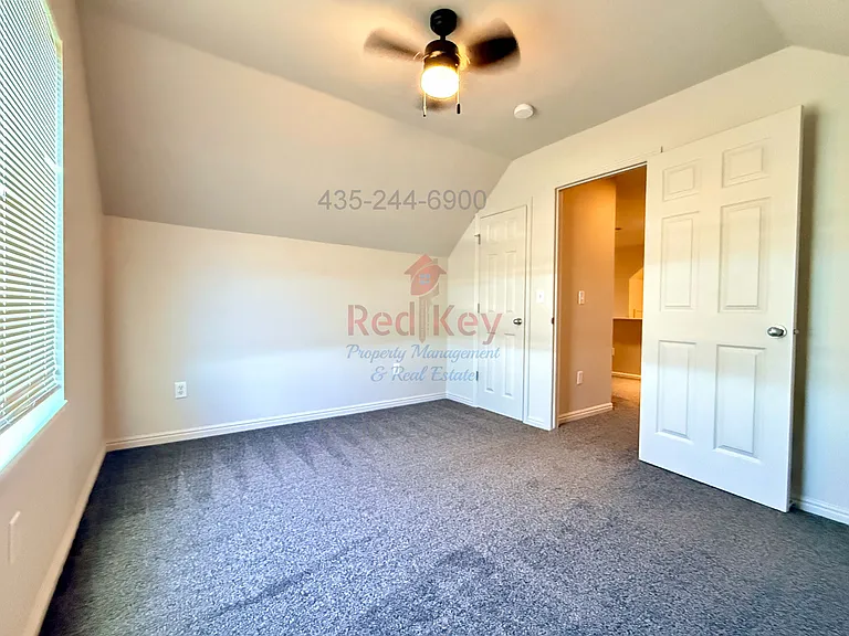 117 E 1910 N — Photo 15