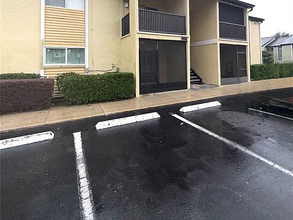 4th image of 900 Lake Destiny Rd Unit B