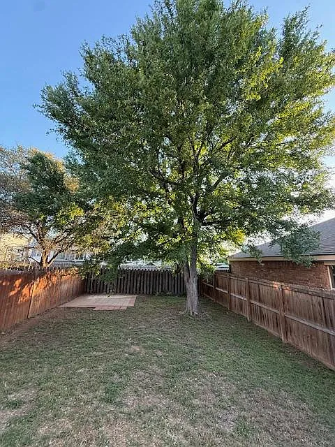 Unit Photo - 702 Claremont Pkwy #B