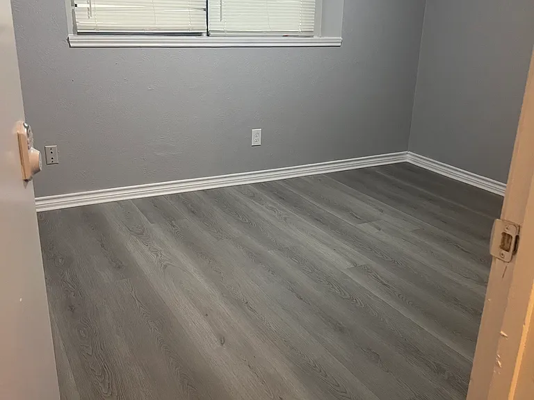 335 Christie Ct — Photo 7