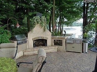 5th image of 456 Barr Ct