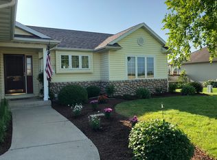 7919 N Tichigan Rd, Waterford, WI 53185