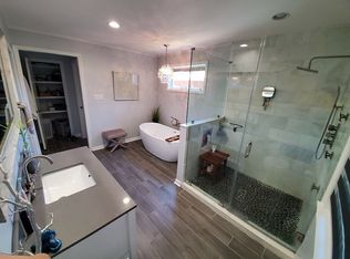 324 Oxford Dr, Savannah, GA 31405