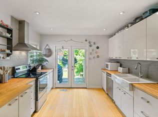 539 Saint Clarens Ave #1, Toronto, ON M6H3W6