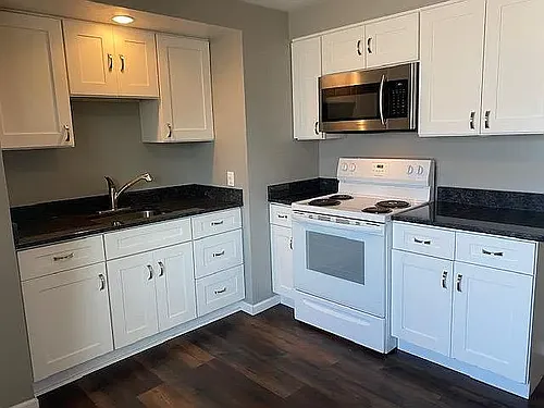17105 Madison Ave Photo 1