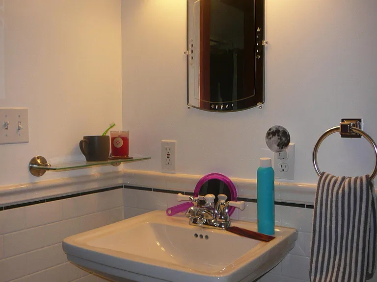 4250 Julian St — Photo 17