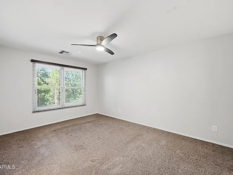 2250 E Wayland Dr — Photo 21