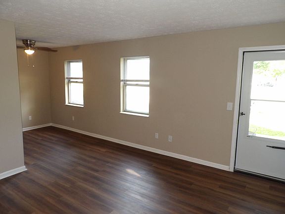 5th image of 198 Centennial Dr #1