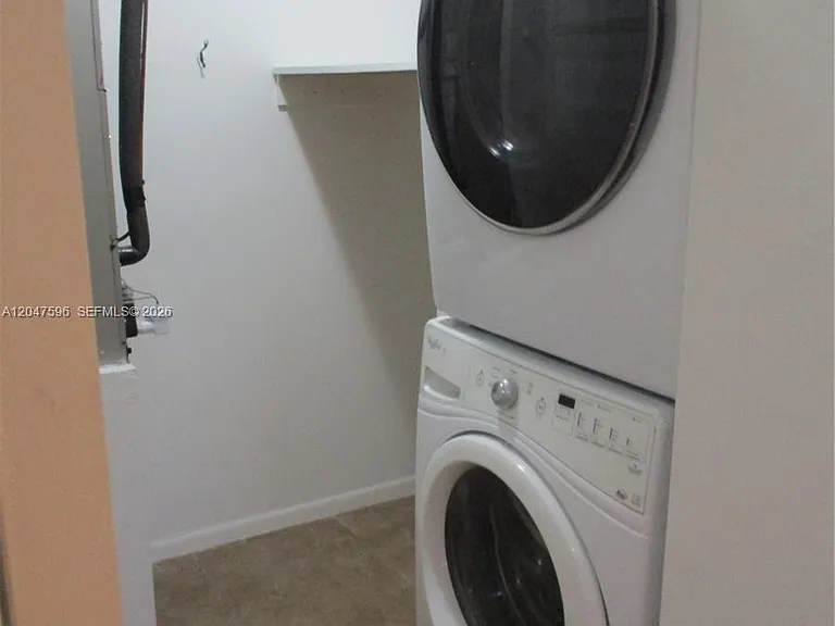 3200 NW 46th St #205 — Photo 14