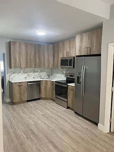 2850 D St Photo 1