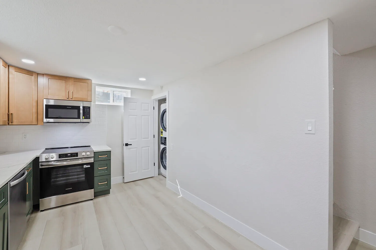 2 bed, 1500 sqft, $2,090 — Photo 3
