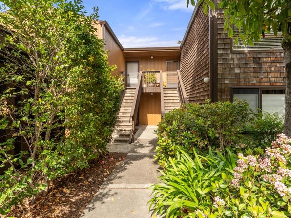 78 Pearce Mitchell Pl, Stanford, CA 94305