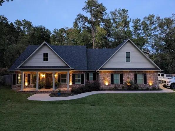 2416 Glen Hollow Dr, Nacogdoches, TX 75965
