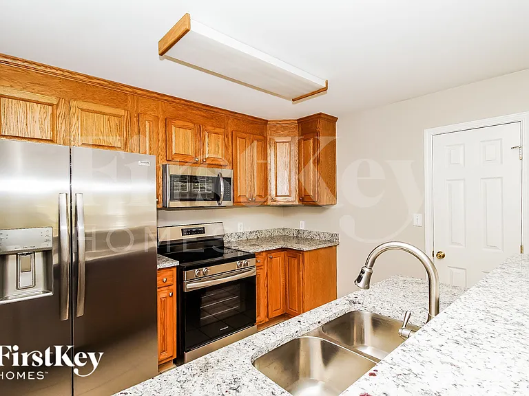 231 Christianna Ct NW — Photo 7