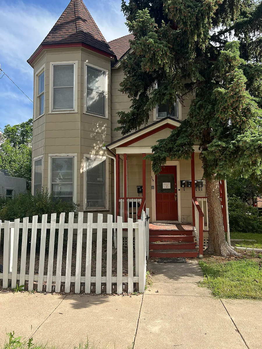 Photo 1 of 15 - 315 E Saint Vrain St #4 - Colorado Springs, CO Primary Photo - 315 E Saint Vrain St #4