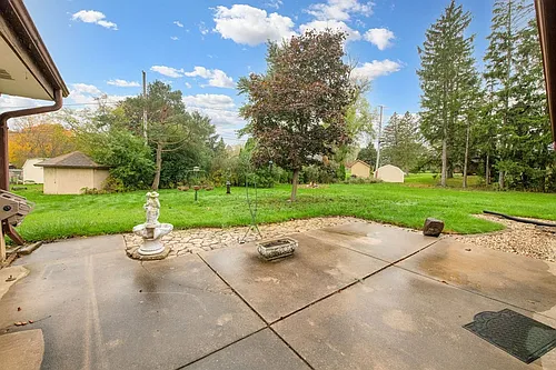 N55W21387 Logan Dr Photo 1