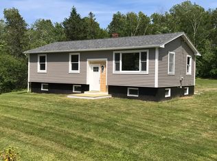 52 Lee St, Bucksport, ME 04416
