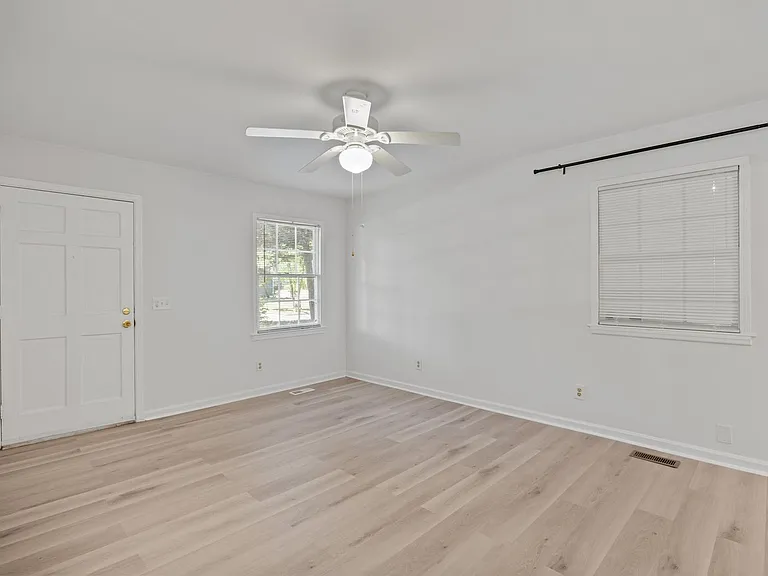 7444 Edenwood Ln — Photo 2