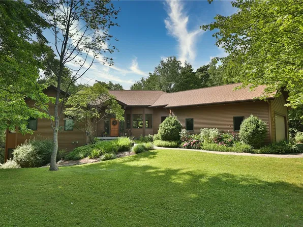 1633 Cranberry Pond Trl, Victor, NY 14564