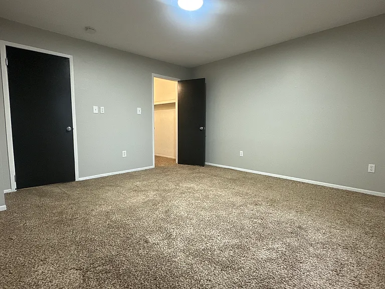 2612 Lovington Dr #1 — Photo 8