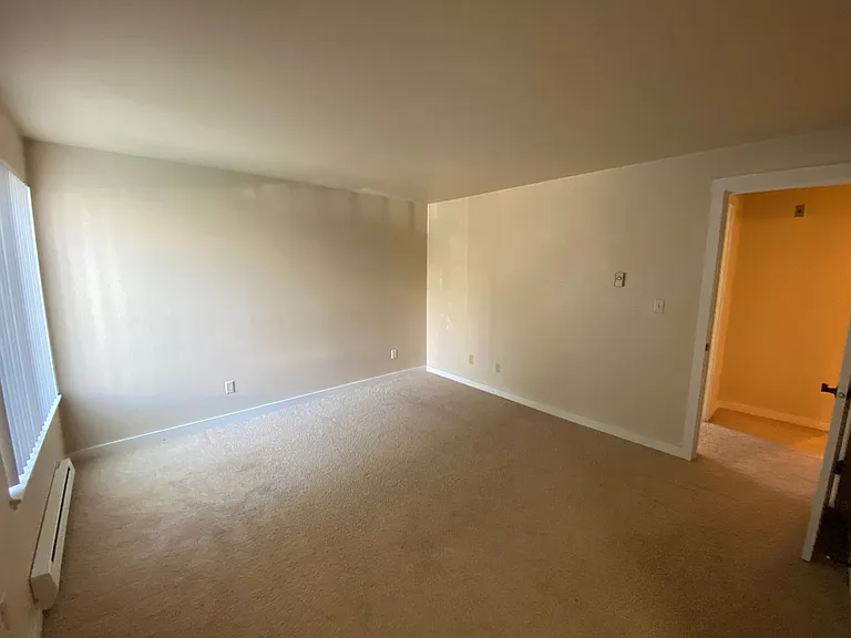 North Green Lake Apartments — Photo 33
