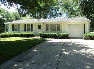 505 NW Carroll Dr, Lees Summit, MO 64063
