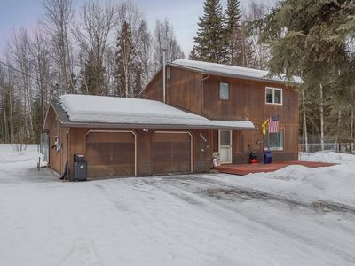3155 Carl St, North Pole, AK, 99705