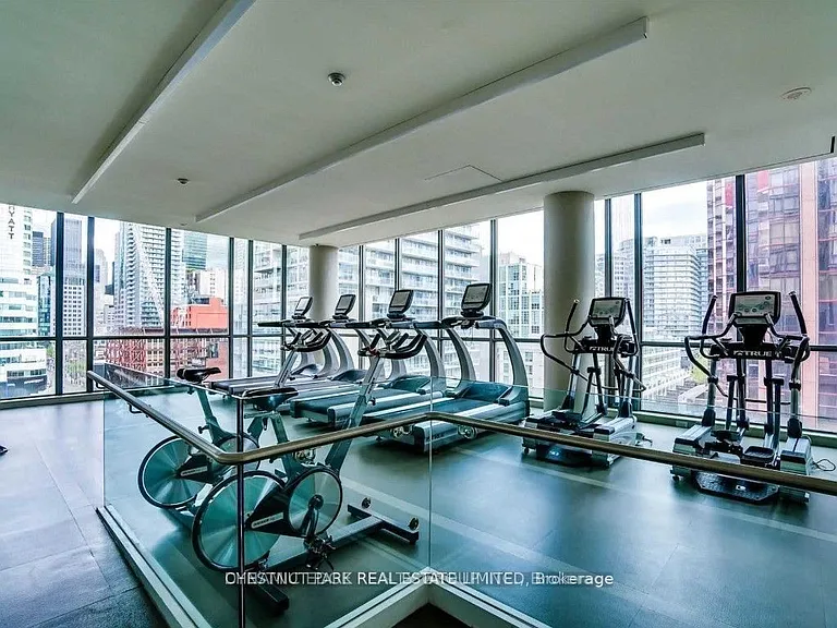 8 Charlotte St #2904 — Photo 20