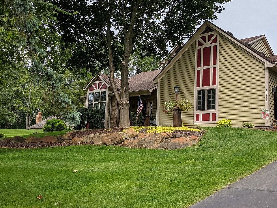 1st image of 10570 Hickory Knoll Ct