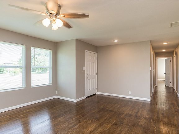 2nd image of 1001 Vaky St