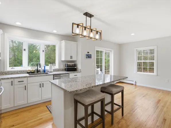 10 Upton Road, Mont Vernon, NH 03057