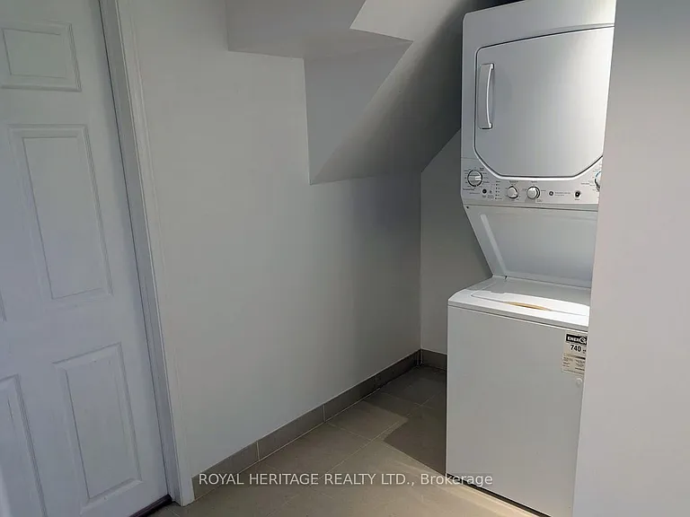 46 Solace Rd — Photo 2