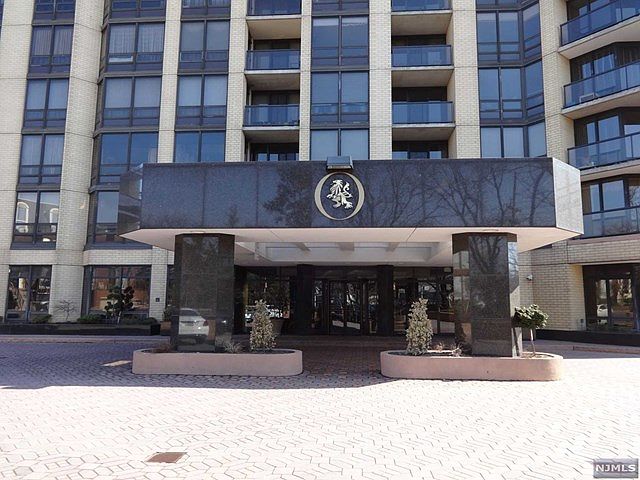 1st image of 900 Palisade Ave APT 14C