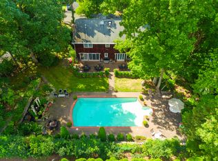 39 Woodhaven Dr, New City, NY