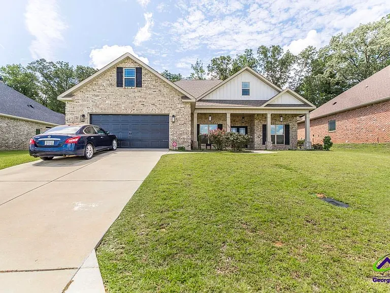 306 Rustic Live Oak Trl — Photo 1