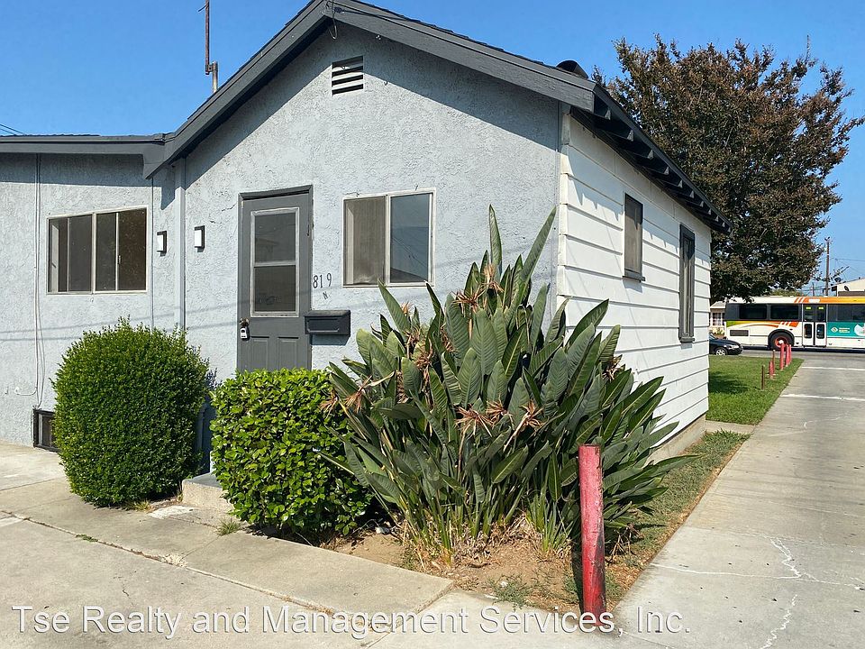 1st image of 819 S Greenwood Ave